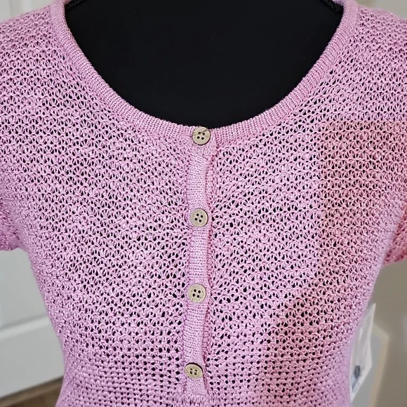 Top - Picture 4 of 16